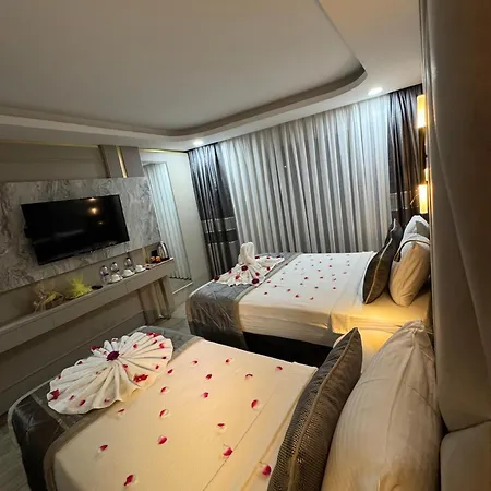 Hotel Elysia *
